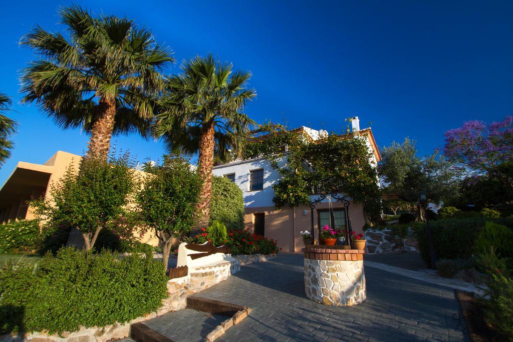 Hotel Cortijo De Salia Alcaucin Luaran gambar