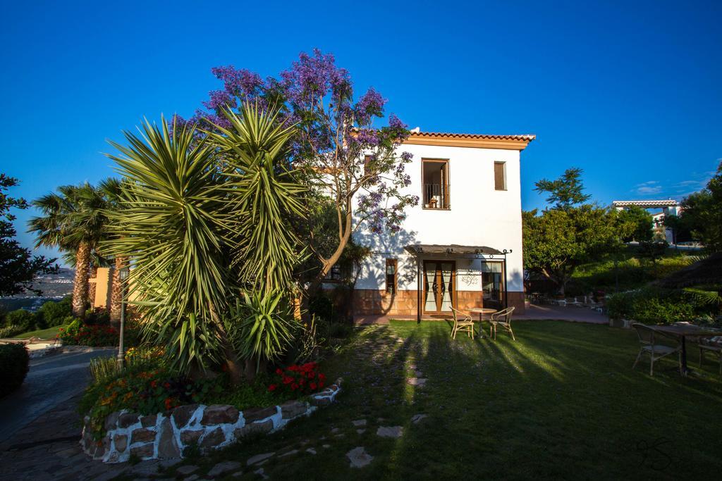 Hotel Cortijo De Salia Alcaucin Luaran gambar