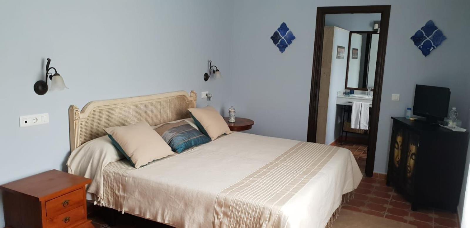 Hotel Cortijo De Salia Alcaucin Bilik gambar