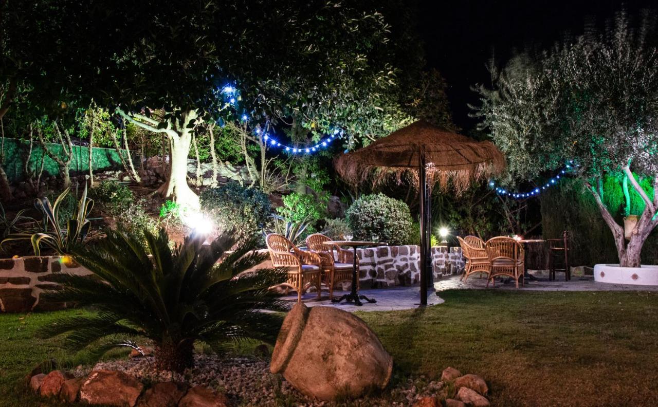 Hotel Cortijo De Salia Alcaucin Luaran gambar