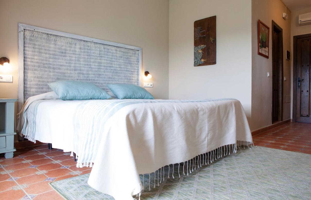 Hotel Cortijo De Salia Alcaucin Luaran gambar